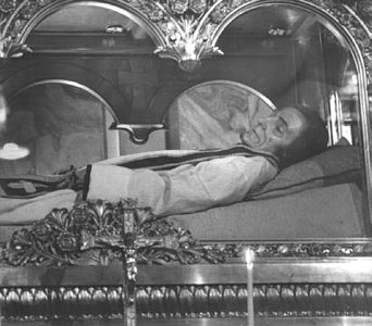 saints incorrupt saint vianney john 1859 died body bodies death corpse incorruptible